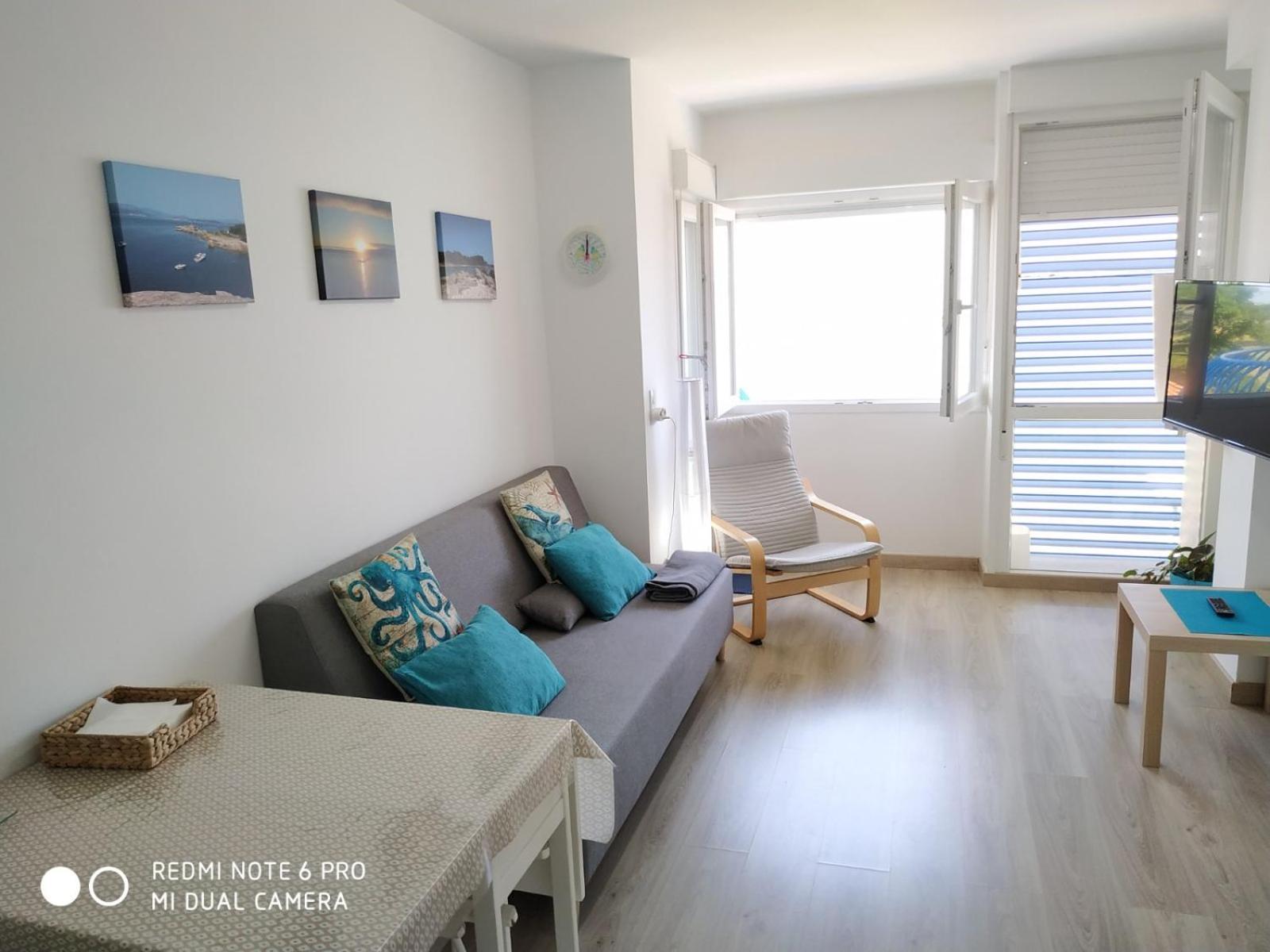 Apartamentos Poniente فيلانويفا دي أروسا المظهر الخارجي الصورة