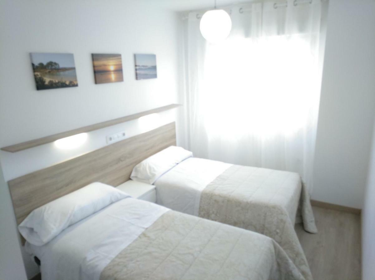 Apartamentos Poniente فيلانويفا دي أروسا المظهر الخارجي الصورة