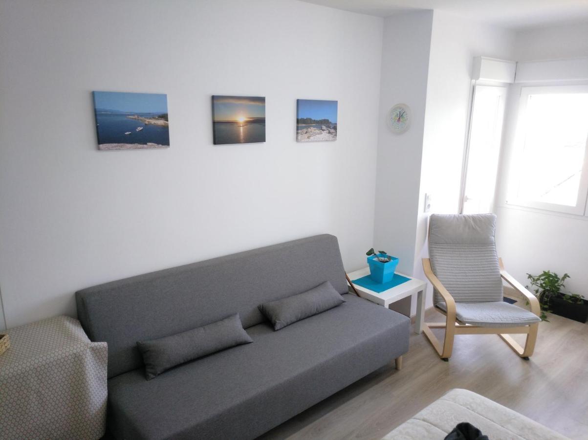 Apartamentos Poniente فيلانويفا دي أروسا المظهر الخارجي الصورة